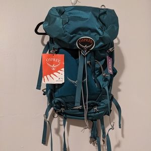 Osprey | Teal Women's Backpacking